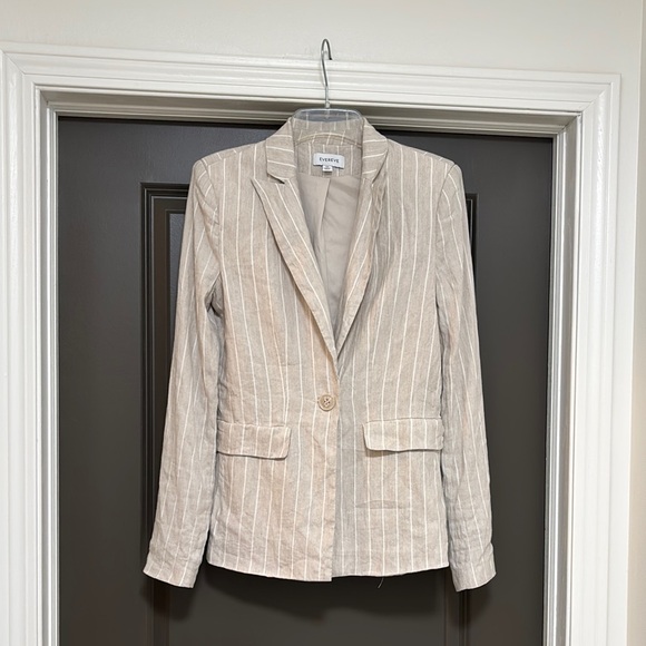 Evereve Jackets & Blazers - Evereve Clarkson beige pinstriped Linen Blazer XS